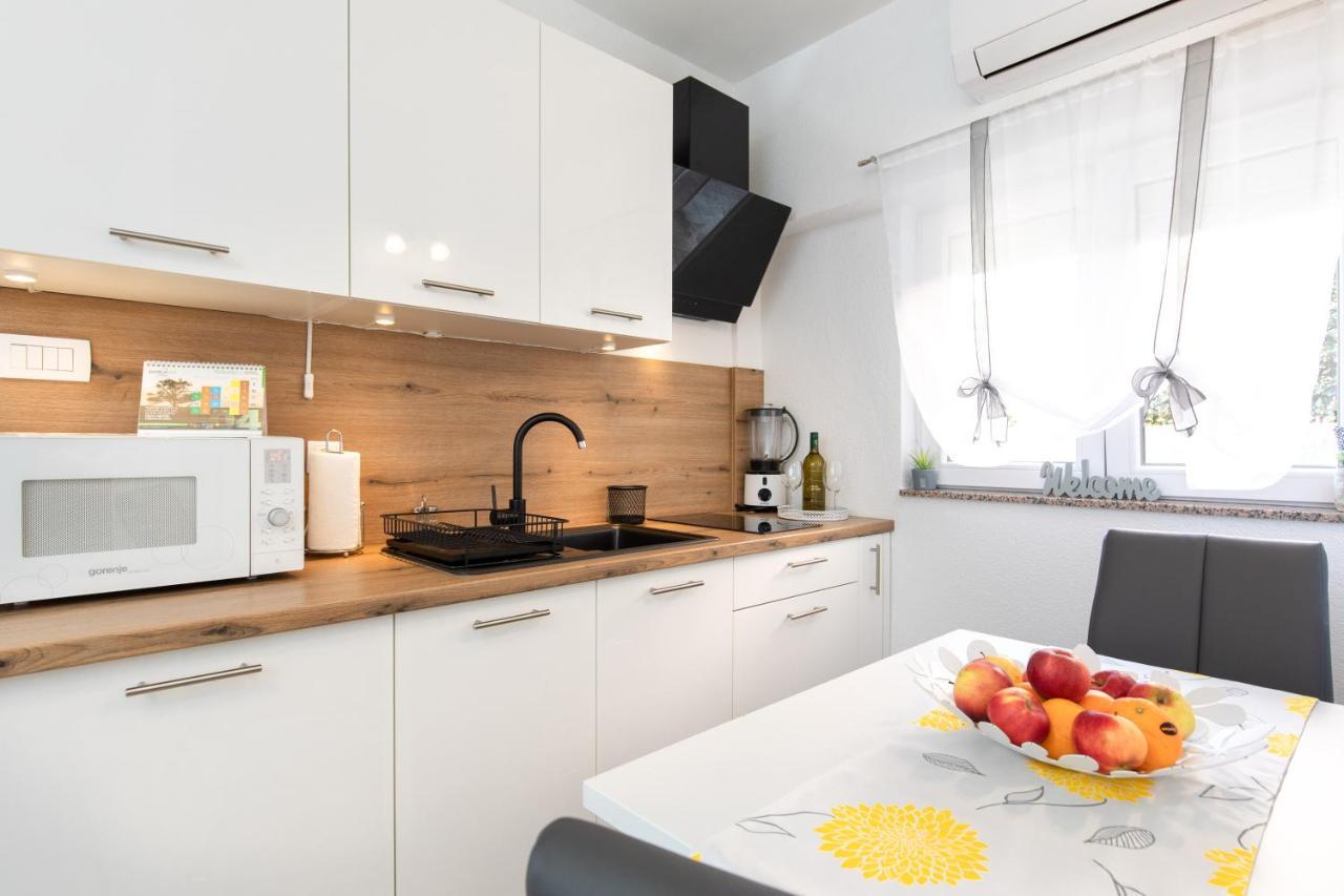 Apartman Ruza คิร์ก ภายนอก รูปภาพ