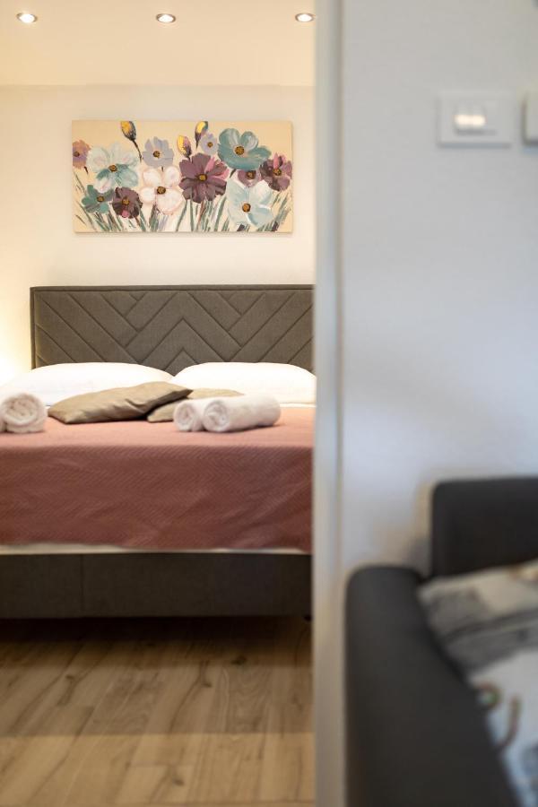 Apartman Ruza คิร์ก ภายนอก รูปภาพ