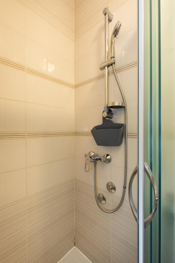 Apartman Ruza คิร์ก ภายนอก รูปภาพ